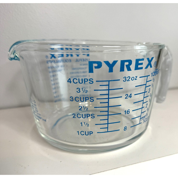 Vintage Pyrex 4 Cup Measuring Cup Pour Spout Blue Letters Corning USA 532-O RARE - Picture 1 of 8
